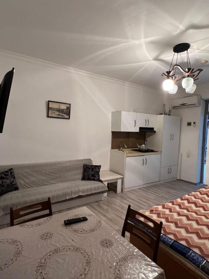 Hellobaku Apartment In Old City Bagian luar foto