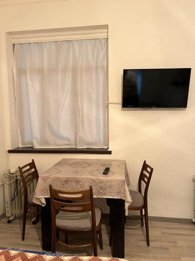 Hellobaku Apartment In Old City Bagian luar foto