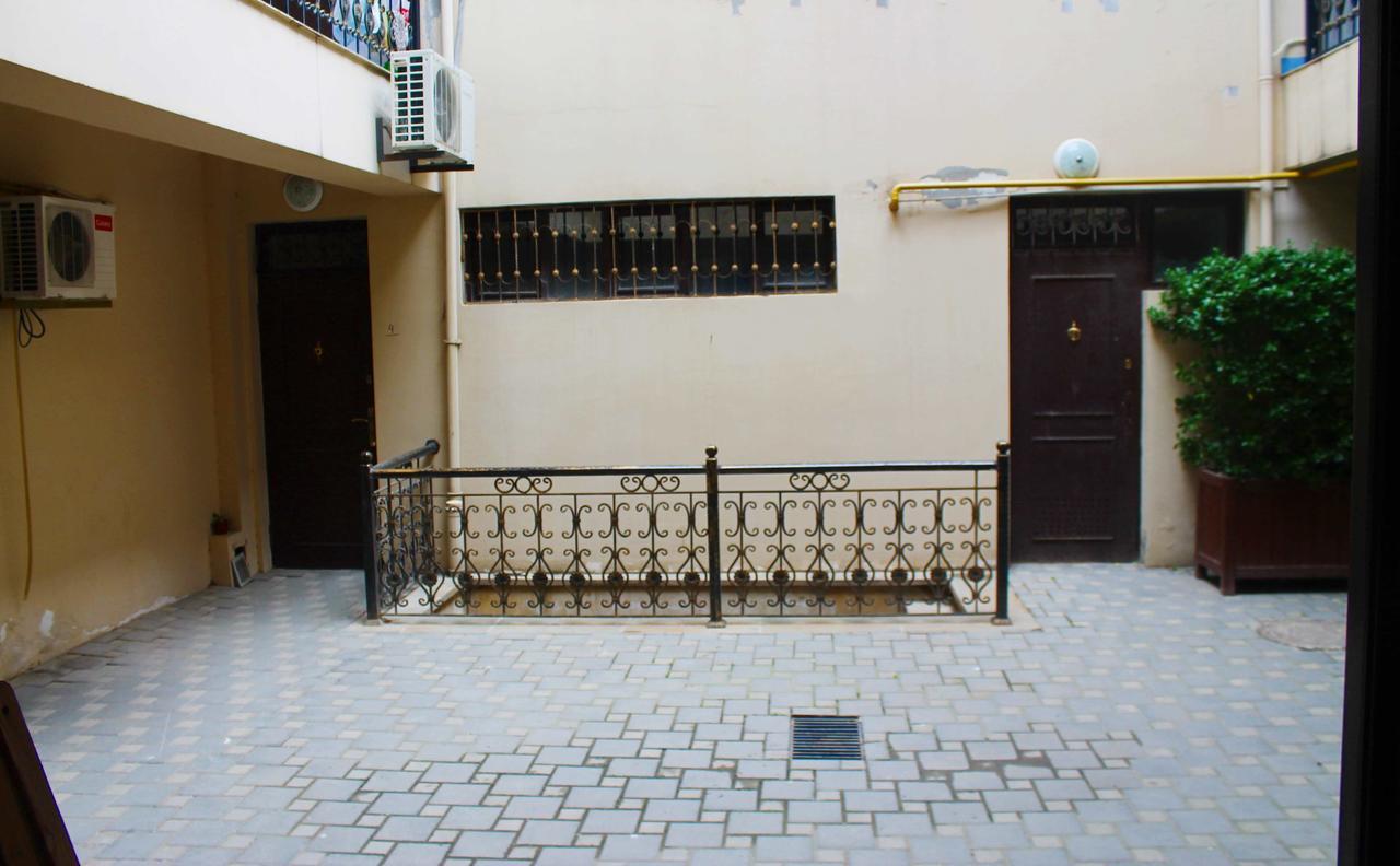 Hellobaku Apartment In Old City Bagian luar foto